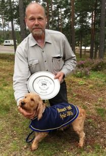 SM-vinnaren Nimrods Clara Frijs med ägaren Per Nilsson