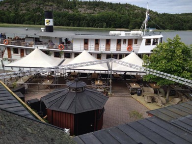 Riggning inför Klubb Stegeborg. Riggning inför Klubb Stegeborg.