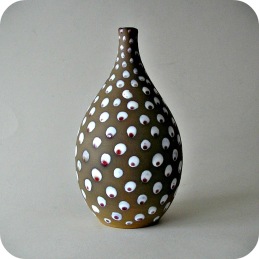 Sven Hofverberg, Landskrona vase with dots .......600 SEK