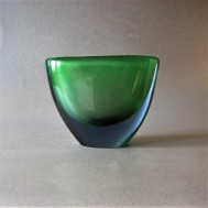 3959: Vase LH 1316/16