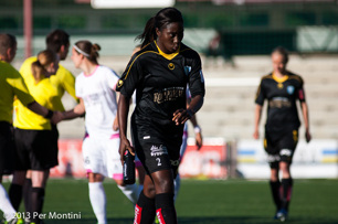 Anita Asante irriterad efter förra säsongens förlust mot Malmlö i Malmö. Förhoppningsvis har hon samma ansiktsuttryck även efter dagens match. Anita Asante irriterad efter förra säsongens förlust mot Malmlö i Malmö. Förhoppningsvis har hon samma ansiktsuttryck även efter dagens match.