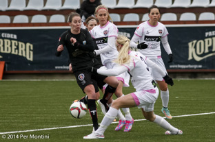 Manon Melis och de andra sex landslagstjejerna i KGFC är hemma i Göteborg igen. På söndag väntar match mot allsvenska nykomlingen Mallbacken. Manon Melis och de andra sex landslagstjejerna i KGFC är hemma i Göteborg igen. På söndag väntar match mot allsvenska nykomlingen Mallbacken.