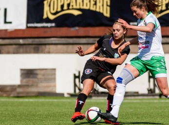 Lieke Martens och hennes två holländska kompisar Manon Melis och Loes Geurts spelar VM i sommar. Foto. PER MONTINI Lieke Martens och hennes två holländska kompisar Manon Melis och Loes Geurts spelar VM i sommar. Foto. PER MONTINI