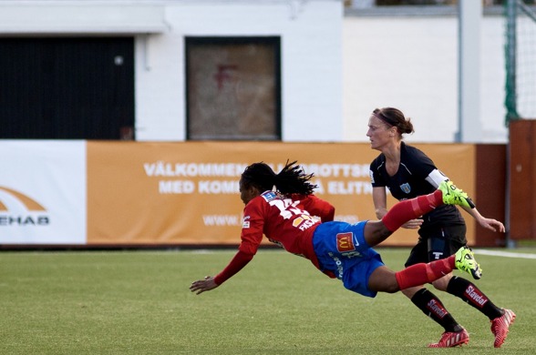 Lagkaptenen Merlene Sjöberg menar att KGFC borde ha avgjort mot Örebro redan i denförsta halvleken. Fotoi. PER MONTINI Lagkaptenen Merlene Sjöberg menar att KGFC borde ha avgjort mot Örebro redan i denförsta halvleken. Fotoi. PER MONTINI