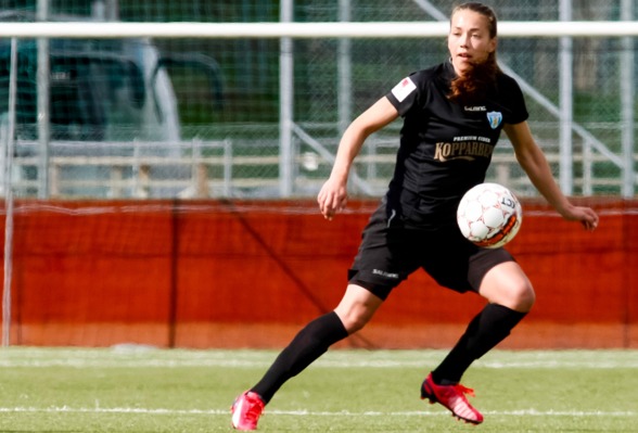 Elin Landström gjorde KGFC:s mål när laget så när fick med sig en poäng hem från Malmö IP på onsdagen. Foto: PERMONTINI Elin Landström gjorde KGFC:s mål när laget så när fick med sig en poäng hem från Malmö IP på onsdagen. Foto: PERMONTINI