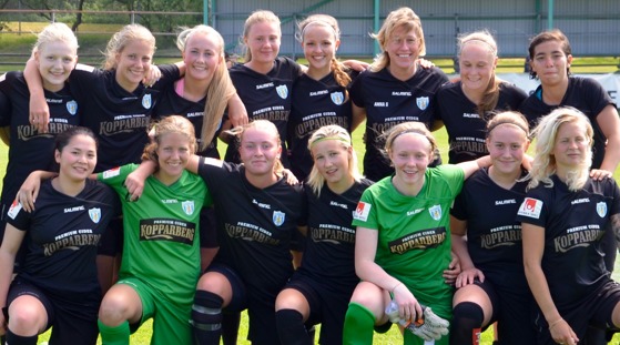 Här är några av de nästan 100 spelare som under 2016 spelade, tränade och utvecklades i KGFC:s F19-verksamhet. Nu tar vi nya tag med ett nytt gäng. Här är några av de nästan 100 spelare som under 2016 spelade, tränade och utvecklades i KGFC:s F19-verksamhet. Nu tar vi nya tag med ett nytt gäng.