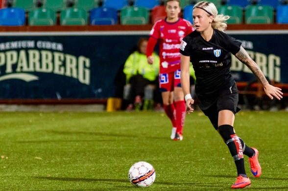 Filippa Curmark var lite krasslig i förra helgens match och gör sitt första framträdande för året på lördagen. Foto: PER MONTINI Filippa Curmark var lite krasslig i förra helgens match och gör sitt första framträdande för året på lördagen. Foto: PER MONTINI