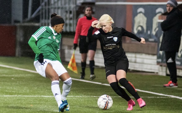 Marika Bergman-Lundin gör mot KIF Örebro sin tredje raka match som vänsterback. 'Marre' är en av de spelare som blir oerhört spännande att se under 2017. Foto: PER MONTINI Marika Bergman-Lundin gör mot KIF Örebro sin tredje raka match som vänsterback. 'Marre' är en av de spelare som blir oerhört spännande att se under 2017. Foto: PER MONTINI