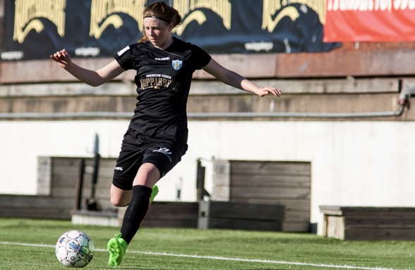 Felicia De Feo, endast 16 år gammal, gjorde sin allsvenska debut på måndagen – och hon gjorde en riktig toppmatch. Foto: PER MONTINI Felicia De Feo, endast 16 år gammal, gjorde sin allsvenska debut på måndagen – och hon gjorde en riktig toppmatch. Foto: PER MONTINI