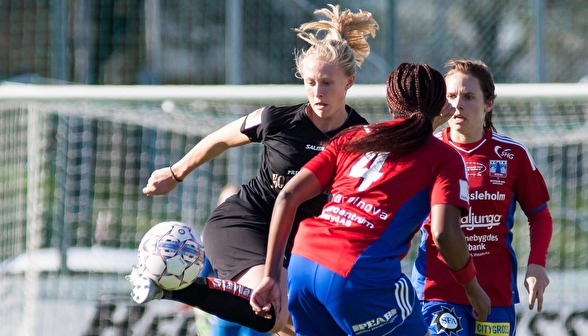Rebecka Blomqvist är redo och revanschsugen inför höstsäsongen. Redan i morgon är det dags för träningsmatch. Foto: PER MONTINI Rebecka Blomqvist är redo och revanschsugen inför höstsäsongen. Redan i morgon är det dags för träningsmatch. Foto: PER MONTINI