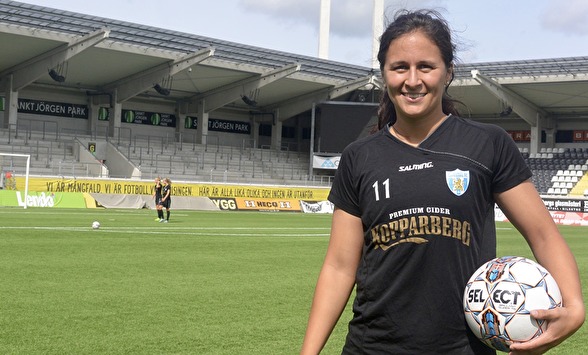 Efterr ett par dagars träning med sitt nya lag är mittbacken Taylor Leach redo för debut med KGFC. Foto: TORE LUND Efterr ett par dagars träning med sitt nya lag är mittbacken Taylor Leach redo för debut med KGFC. Foto: TORE LUND