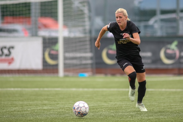De som är bollflickor och maskotar får chansen att täffa Olivia Schough och alla andra våra spelare,. Foto: PER MONTINI De som är bollflickor och maskotar får chansen att täffa Olivia Schough och alla andra våra spelare,. Foto: PER MONTINI