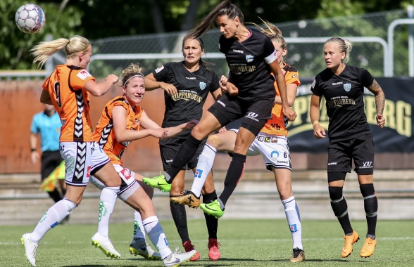 Kopparbergs/Göteborg FC har börjat forma truppen för framtiden – Beata Kollmats och Filippa Curmark är två av de spelare som nu är klara för de kommande åren. Foto: PER MONTINI Kopparbergs/Göteborg FC har börjat forma truppen för framtiden – Beata Kollmats och Filippa Curmark är två av de spelare som nu är klara för de kommande åren. Foto: PER MONTINI