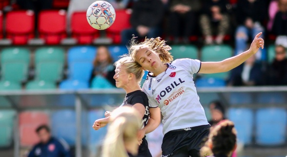 Nu klör vi ända in i sommarkaklet. Två matcher kvar innan juliuppehåll. Först Växjö hemma, sedan Kalmar borta! Let's go for it! Foto: PER MONTINI Nu klör vi ända in i sommarkaklet. Två matcher kvar innan juliuppehåll. Först Växjö hemma, sedan Kalmar borta! Let's go for it! Foto: PER MONTINI