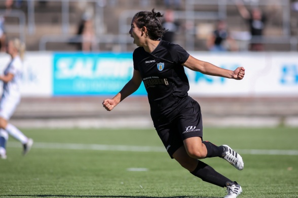 Annahita Zamanian och hennes Frankrike är klara för semifinal i det pågående U20-VM. Foto: PER MONTINI Annahita Zamanian och hennes Frankrike är klara för semifinal i det pågående U20-VM. Foto: PER MONTINI