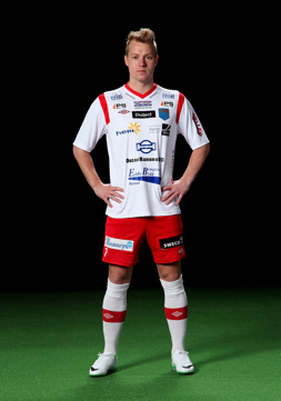 Sebastian Crona (bilden) och Per Gulda har legat magsjuka i veckan, men förhoppningar finns om att dem skall vara redo för spel mot Skövde. Sebastian Crona (bilden) och Per Gulda har legat magsjuka i veckan, men förhoppningar finns om att dem skall vara redo för spel mot Skövde.