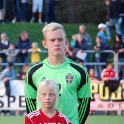 Malte Påhlsson vaktar målet idag när han bland annat möter jämnåriga landslagskompisen Sead Haksabanovic i HBK. Malte Påhlsson vaktar målet idag när han bland annat möter jämnåriga landslagskompisen Sead Haksabanovic i HBK.