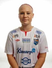 Emma Harrysson bär ett stort ansvar och är en viktig pusselbit i Halmias unga talangfulla lag. Foto: Anders Nilsson Emma Harrysson bär ett stort ansvar och är en viktig pusselbit i Halmias unga talangfulla lag. Foto: Anders Nilsson