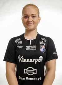 Halmias målvakt Isabel Sandström stod för flera viktiga ingripanden och räddade Halmia från en större förlust. Foto: Anders Nilsson Halmias målvakt Isabel Sandström stod för flera viktiga ingripanden och räddade Halmia från en större förlust. Foto: Anders Nilsson