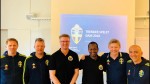 Fr vänster; Utbildare Roger Sandberg tillika scout mot Tyskland inför VM, Målvaktstränare för U21 Leif Truedsson, Anders Wallin, Mohamed Omar, Anders Bengtsson, Ramin Kiani. Fr vänster; Utbildare Roger Sandberg tillika scout mot Tyskland inför VM, Målvaktstränare för U21 Leif Truedsson, Anders Wallin, Mohamed Omar, Anders Bengtsson, Ramin Kiani.