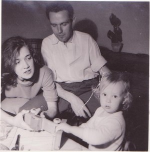 Jacob med mor o far 1959.