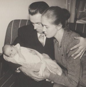 Jacob med Far och Mor 1956