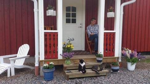 Skallinge Gårds veranda mysig plats för fika, Simlångsdalen Halmstad