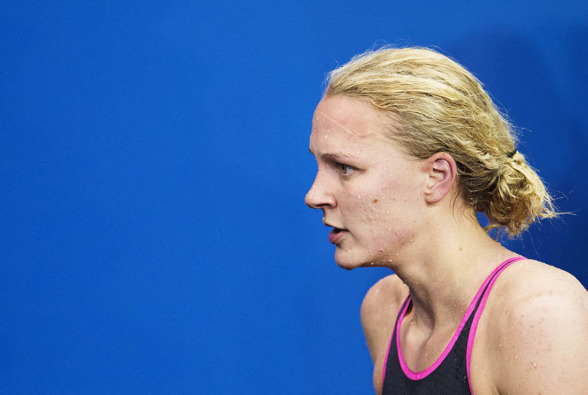Nej, det gick inte bra för Sarah Sjöström på 200m fjärilsim. Hennes mästerskapsdebut i grenen slutade med en 19:e plats och hon försvann snabbt till avsimningspoolen efter loppet.