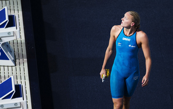 Sarah Sjöström till semifinal på 100m fritt.