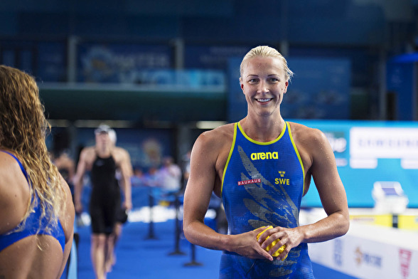 Sarah Sjöström såg så här glad ut efter semifinalen på 100m fjärilsim