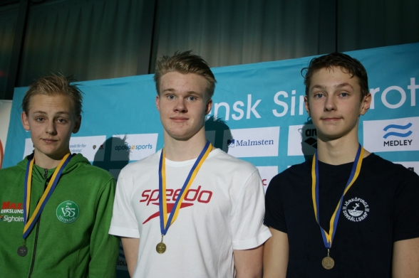 Yngsta grabbarnas 100m ryggsim pojkar - Sterling - Välkki - Eriksson