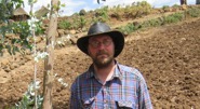 Jan Asplund in Megendi, Ethiopia, 2009. A lesser known area for opalproduction than the famous Welo region. Jan Asplund in Megendi, Ethiopia, 2009. A lesser known area for opalproduction than the famous Welo region.