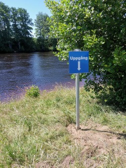Här går man upp efter sin runda. Här går man upp efter sin runda.