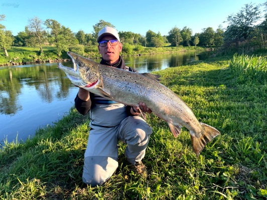 Mikkel Westergaard, 14,7 kg and 115 cm salmon.