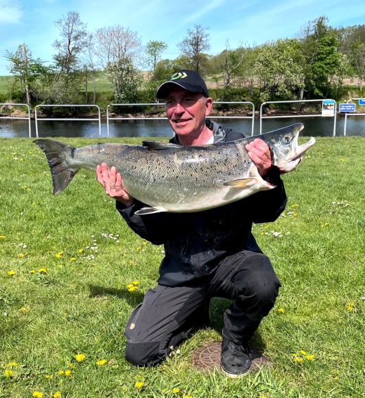 Stig Augustsen, 13,7 kg and 110 cm salmon.