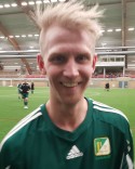 Statisk elekticitet eller bara hysterisk målform? Oliver Widahl gjorde sitt andra hattrick på raken i afton.