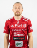 Skytteligaledaren Gustav Rönnbäck-Wallin, Piteå IF. Gick till spets tack vare ett hattrick i sista våromgången. Skytteligaledaren Gustav Rönnbäck-Wallin, Piteå IF. Gick till spets tack vare ett hattrick i sista våromgången.