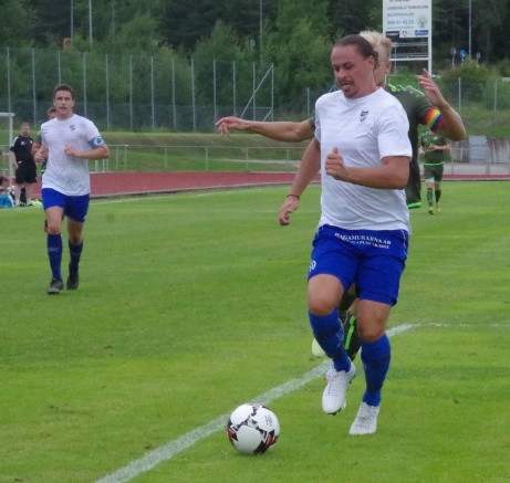 Johan Hallström var en gigant i IFK Sundsvalls mittförsvar och en av nycklarna till den överraskande segern mot topplaget Lucksta. Foto: Pia Skogman, Lokalfotbollen.nu
