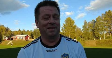 Då Thomas Åslin hoppade in i Holms avslutningsmatch gjorde han sin 43:e raka A-lagssäsong. vilket måste vara ganska unikt i svensk fotboll. Foto: Pia Skogman, Lokalfotbollen.nu.