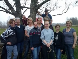Från vänster: Maria, Annelie, Tor, Anneli, Matilda, Ida, Börje, Kajsa, Jenny, Ida och Sofia. Saknas på bild gör Maggan, Marie o Emma, som också var med och fixade idag. Från vänster: Maria, Annelie, Tor, Anneli, Matilda, Ida, Börje, Kajsa, Jenny, Ida och Sofia. Saknas på bild gör Maggan, Marie o Emma, som också var med och fixade idag.