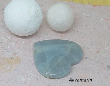 Ett hjärta av stenen Akvamarin