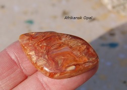 Afrikansk Opal flatback slipad