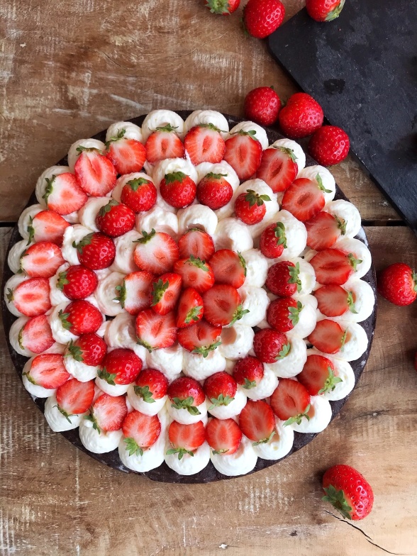 Bezglutenowe szwedzkie ciasto czekoladowe KLADDKAKA Bezglutenowe szwedzkie ciasto czekoladowe KLADDKAKA