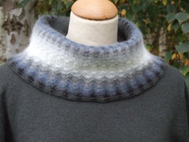 "Gray Mist" cowl neck. Photo Solveig Gustafsson.