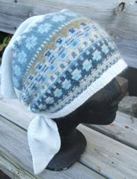 "Blå Skimmer" triangular scarf. Photo S. Gustafsson