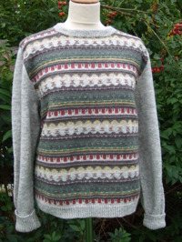 "Gröna Ängen" pullover patterned front. Photo S. Gustafsson