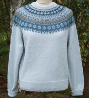 Blå Skimmer pullover cardigan Bohus Stickning - Blå Skimmer ljus blå bf jumper/kofta kit