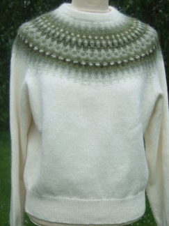 Myrten Grön pullover cardigan Bohus Stickning - Myrten Grön jumper/kofta kit