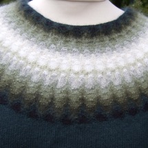 Gröna Dimman jumper/kofta