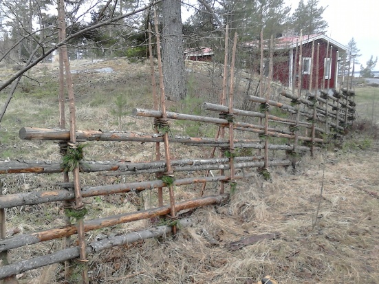 Renoverad och klar! Nybunden med nya vidjor. Renoverad och klar! Nybunden med nya vidjor.